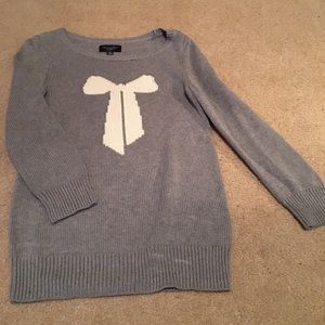 American Eagle Sweater.
